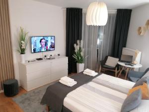 PINEA Apartament z widokiem na morze z basenem i SPA przy plaży