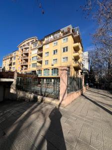 Great apartment with 3 bedrooms and 3 underground parking spaces