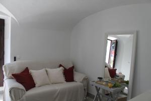 Casa das Bonecas by LovelyStay