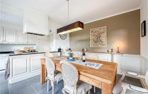 Nice Home In Knokke-Heist With Wifi