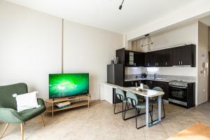 Ariadnes cosy apartment- walk everywhere