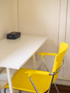 Walk to UQ Shops and Transit Great Value Studio