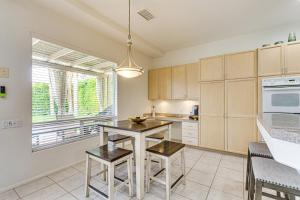 Family Friendly Spacious Oasis in Palm Desert!