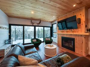 Dazzling Monthly stay, Nature, Hot tub & Serenity