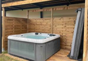 Maisons de vacances Gite 3 etoiles avec spa, vue sur parc animalier : photos des chambres