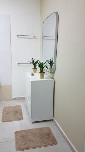 Finca im Grünen, sehr ruhige Lage, Terrasse mit Pool