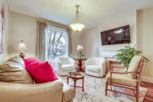 Walk to Garden and Restaurants Zanesville Apartment - 曾斯维尔