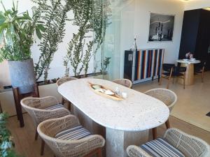 The Jungle - SOHO luxury with full kitchen