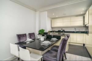 Luxurious Spacious 2 bed w Terrace - Hôtels 4 étoiles à Londres
