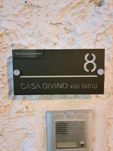 CASA DIVINO