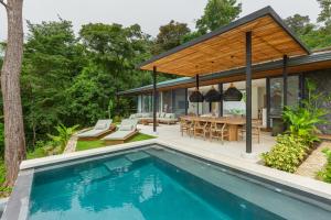 Villa Koa - Your Tropical Retreat