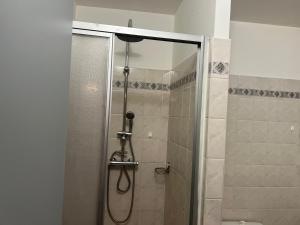 Hotels Le Terminus Laroche Migennes Gare : photos des chambres
