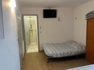 Hotels Le Terminus Laroche Migennes Gare : photos des chambres
