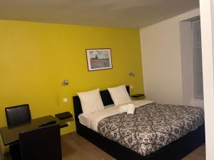 Hotels Le Terminus Laroche Migennes Gare : photos des chambres