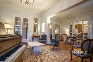 Maisons de vacances Maison Leonce Blanc - Prestige in Lubersac : photos des chambres