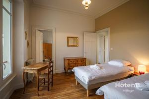 Maisons de vacances Maison Leonce Blanc - Prestige in Lubersac : photos des chambres