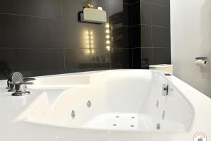 Maisons de vacances Les Bains de Trouville - Standing - Hypercentre : photos des chambres