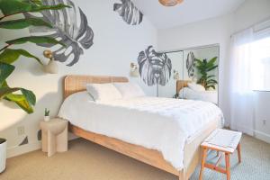 The Fairway Haven by Roav Retreats