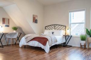 U-District Loft near GU w Self Check-in and Wifi
