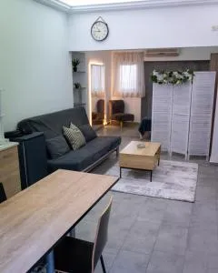 Bill and Dim in Xrisoupoli - Makrikhórion