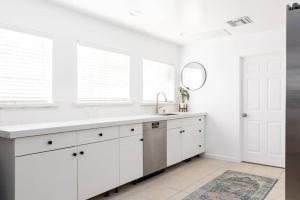 3 bedroom near Culver City-Palms