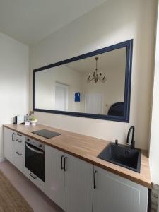 27 AP Central Romantic Nest