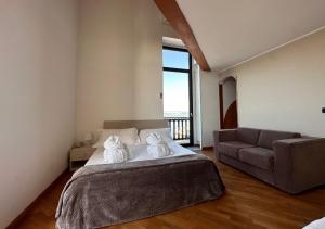 Camera Matrimoniale con Letto Supplementare