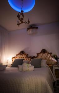 Giallo Napoletano Home