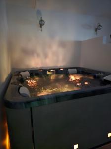 Maisons de vacances Longere avec jacuzzi interieur : photos des chambres