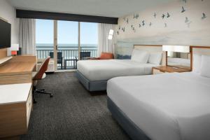 Queen Room with Two Queen Beds - Ocean Front room in Courtyard Virginia Beach Oceanfront / North 37th Street