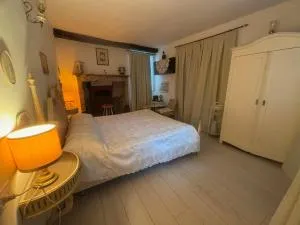 Ca' Pelitti Camera con camino - Cunardo