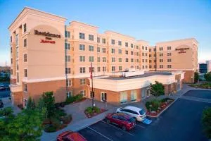 Residence Inn by Marriott Toronto Vaughan - Вон