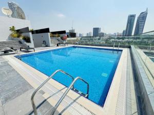 Loci Residences - Vibrant Studio in JVC