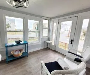 Water View Cottage Steps to Beach - North Cape May