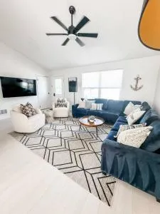 Bayside Bungalow - Steps to the beach - Del Haven