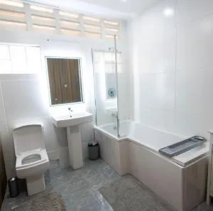 Modern holiday home located near the city centre of St George - Beaulieu