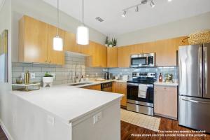 Landing at Mission Hill - 2 Bedrooms in Downtown New Braunfels