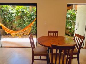 Apto 2 dorm sendo 1 suíte com churrasqueira e Piscina - PG3