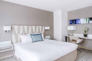 Studio King Room room in Courtyard by Marriott Munich City Center