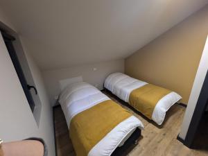 Chalets Chez Mimile , au calme , proche centre , wifi : photos des chambres