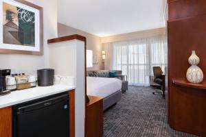 King Room room in Courtyard by Marriott Oklahoma City Downtown