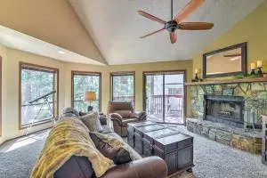 Wooded Retreat with Deck 4 Mi to Downtown Flagstaff - Flagstaff