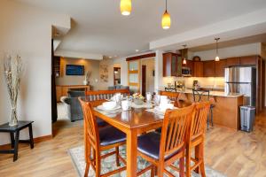 Alluring Manson Lakeside Condo with Shared Pool!