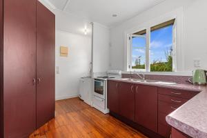 Serene Cove Escape - Waipu Holiday Home