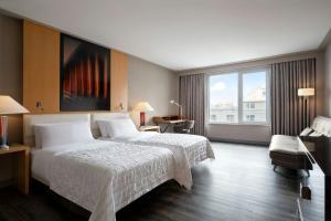 Executive Twin Room room in Le Méridien Munich