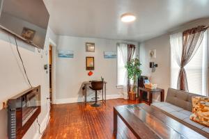 HBG Apt about 3 Mi to Downtown and River!