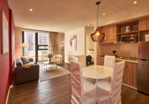 Caluce Apt 4C by Letoh