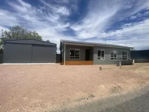 Moonta Bay Holiday Home - Moonta