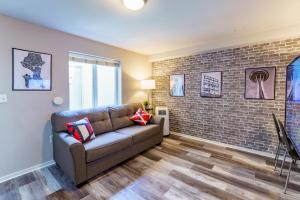 SpaceNeedleNest, Retro Chic, Free Parking-Rooftop