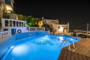 Hermes Korifi Suites private apartment